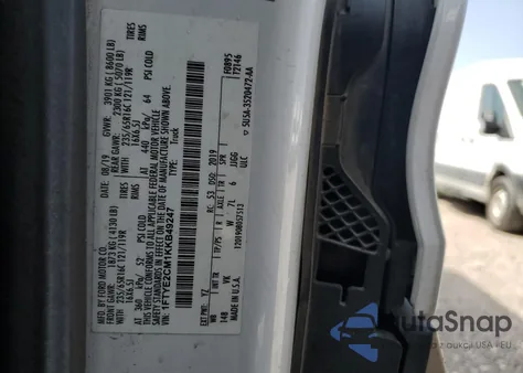 2019 Ford Transit T-150 из США, поврежденный, VIN 1FTYE2CM1KKB49247